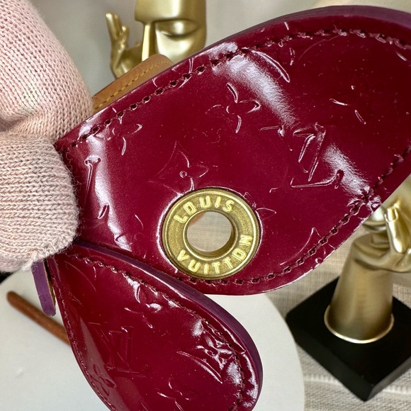 EUC Rare Louis Vuitton Burgundy Monogram Vernis Conte de Fees Butterfly Hair Pin - Picture 12 of 17